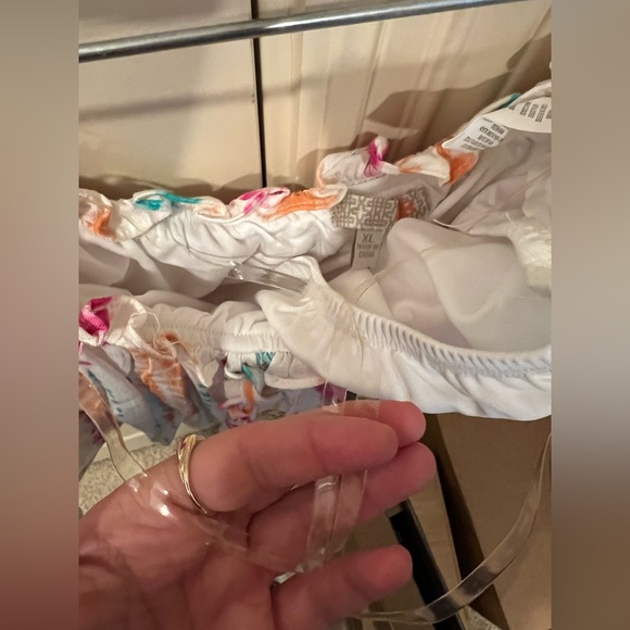 GB Ruffle Tie Dye Hippie Crop Top Size XLarge - built in bandeau with tassels - Picture 8 of 8